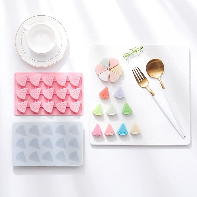 Cute Ice Cube Trays Silicone Chocolate Mold Wax Melt Molds Easy Release Ice Trays Non-Stick Chocolate Soap Pudding Jello Ice Cube Tray (Star)