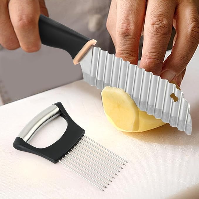 Crinkle Cutter Knife, Rubber Handle Stainless Steel Fries Cutter Slicer with Onion Holder, Vegetable Salad Chopping Knife Home Kitchen Wavy Blade Cutting Tool(Black)