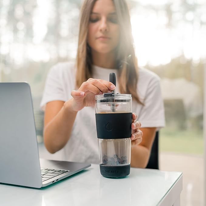 19 oz Clear Double Wall Borosilicate Glass Coffee Tumbler, to Go Travel Mug with Lid, Portable with Straw, Reusable Cup for Tea, Smoothies, Iced Coffee, and Boba