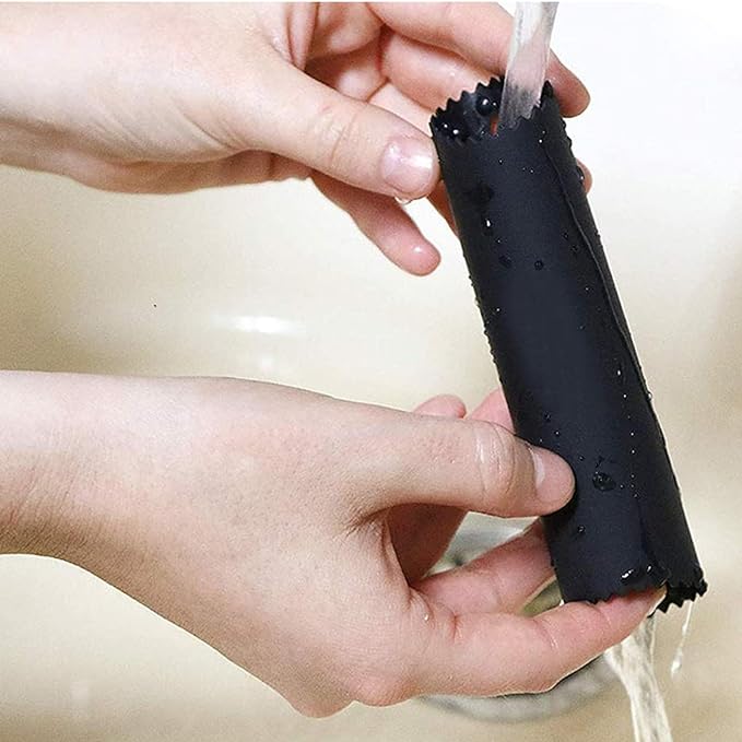 2 Set Silicone Garlic Peeler Easy Roller Tube Useful Garlic Odorfree Kitchen Tool (Black,Blue)