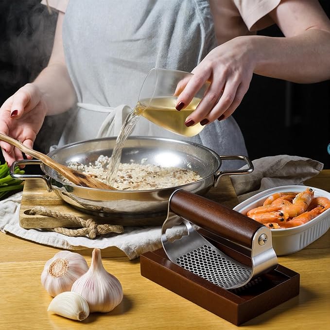 Stainless Steel Garlic Press with Wooden Walnut Container Garlic Press Crusher Set for Kitchen