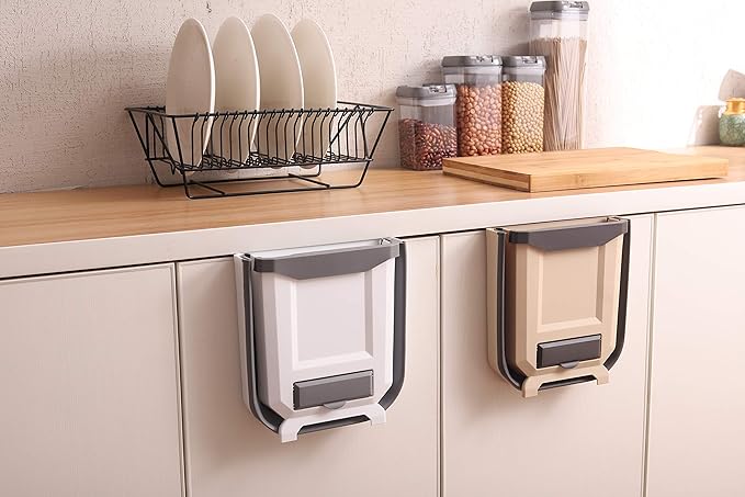 YCOCO Hanging Kitchen Trash Can,2.4 Gallon Collapsible Waste Bin,Small Plastic Folding Hang Garbage Can for Cabinet Car Bedroom Bathroom Kitchen Office,White