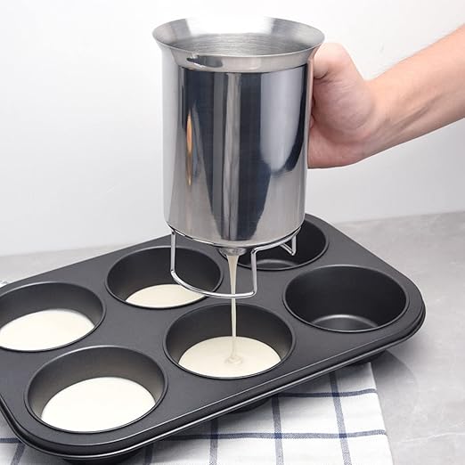 Pissente Pancake Batter Dispenser Handheld Stainless Steel Pancake Dispenser for Baking Cupcakes Muffins, 10.5x16.2cm