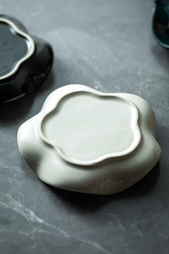 Miamolo Cute Spoon Rest for Stove Top, Ceramic Spoon Holder for Kitchen Counter, 5.3 Inches Coffee Spoon Holder Utensil Rest for Kitchen Gadget Cooking Gift Housewarming Wedding,Kitchen Decor, White