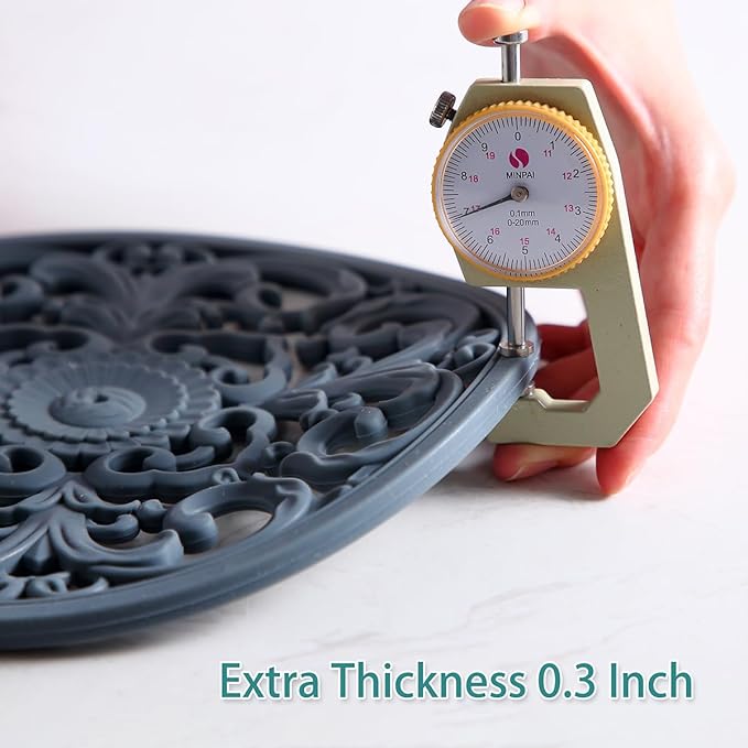 Extra Thick Silicone Trivet Mat for Hot Dishes, Hot Pots and Pans, Pot Holder, Hot Pad to Portect Your Table and Countertop, Kitchen Decor and Accessories,Warm Grey,Set of 3