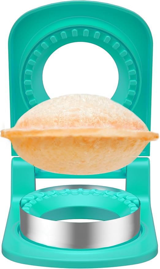 HiYZ Sandwich Cutter and Sealer - Stainless Steel Decruster Sandwich Maker - Peanut Butter and Jelly Crustless Sandwich Bread Pancake Maker Cookie Cutter for Kids Children Boys Girls (Green)