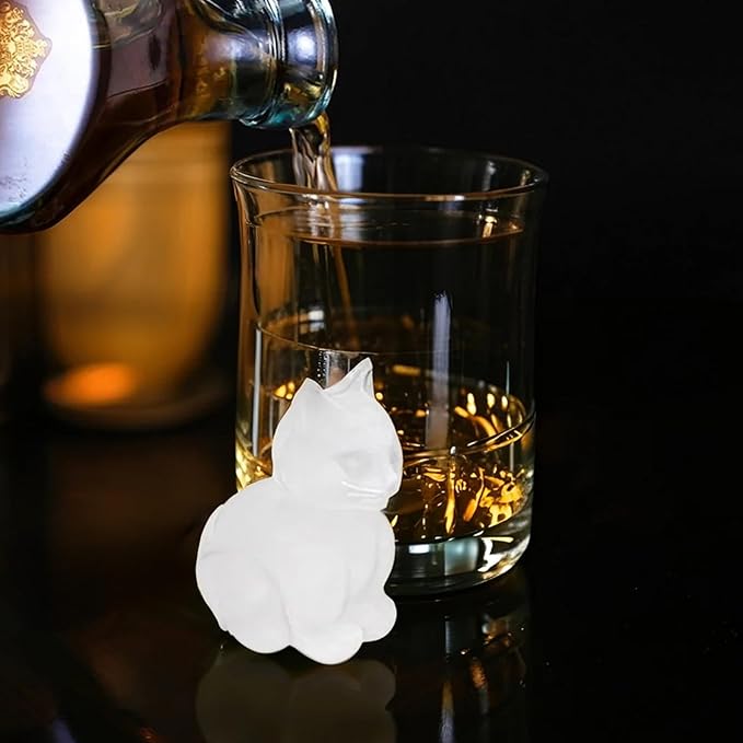 4 Cavities 3D Cat Ice Cube Molds, Black Silicone Ice Cube Tray with Lid, Cute Cat Shape Ice Mold, Large Ice Cube Tray, Food Grade Reusable Ice Trays for Whiskey, Cocktails, Homemade Cold Drinks