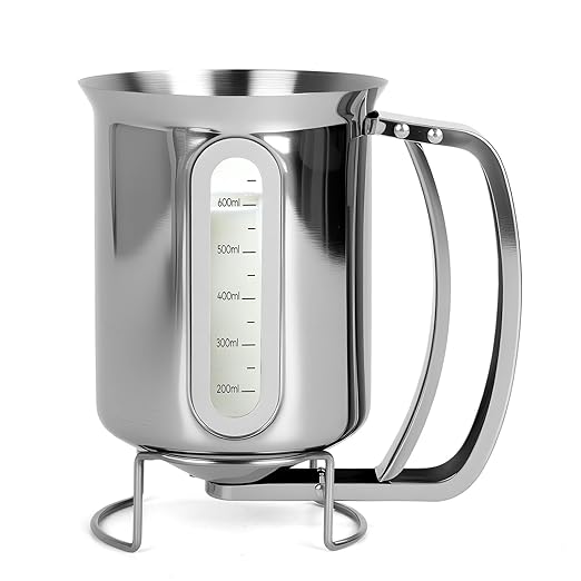 32oz Stainless Steel Pancake Batter Dispenser with Handle, Visible Scale Design, Pancake Mix Dispensers for Funnel Cake, Pancakes, Cupcakes, Waffles, Crepes, 900ml