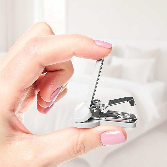 FRESH IDEAS Comforter Clips for Duvet Covers, Helps Prevent Blanket from Bunching or Shifting, 4-Pack