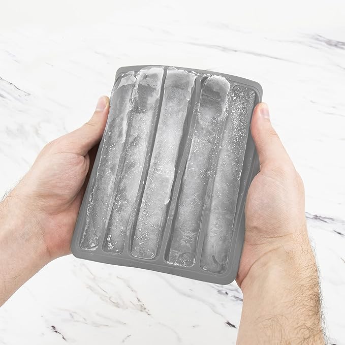 Silicone Ice Cube Tray for Reusable Water Bottles, Silicone Ice Tray With Tight-Fitting Lid, BPA-Free & Dishwasher-Safe
