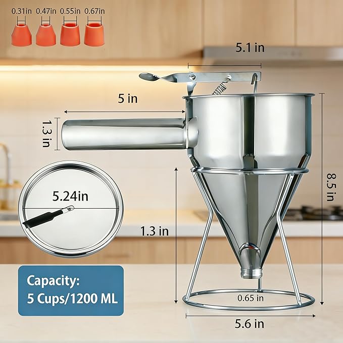 40oz 304 Stainless Steel Pancake Batter Dispenser With Dustproof Lid 4 Interchangeable Nozzles&Detachable Handle Perfect For Parent-Child Baking, Holiday Parties, Cupcakes Waffles。