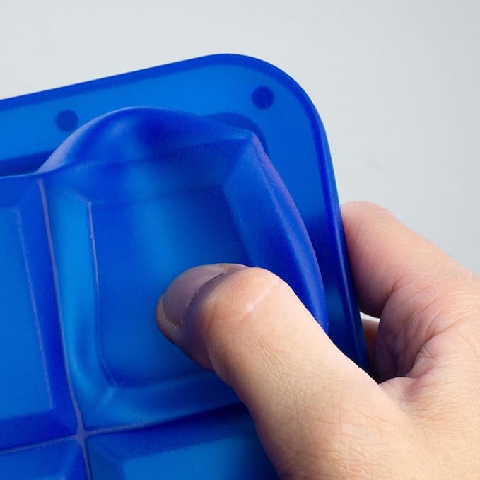 Lurch 240760 Ice Former Arctic Cube 4 cm Blue Ice Cube Tray for 20 Ice Cubes with Transparent Lid Blue
