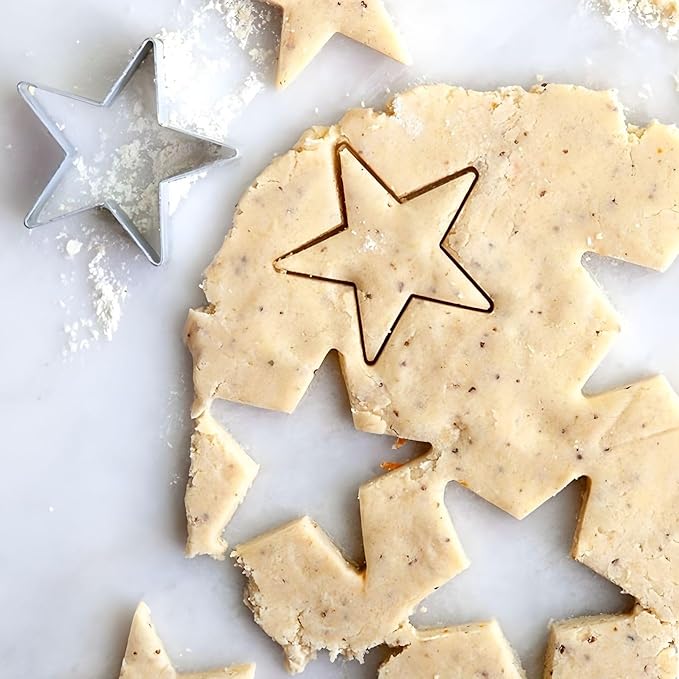 Star Cookie Cutters Set of 5 – Stainless Steel Sandwich Cutters & Biscuit Molds for Kids – Sturdy for Cookies, Sandwiches – Small to Large Sizes 1.57" to 3.74" – Food Grade