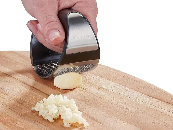 Leifheit Garlic-King Proline Garlic Press Rocker, Time Saving, Durable Strong Mincer Tool - Easy to Use & Clean Crusher, Dishwasher Safe, Kitchen Gadget Smasher, Black/Silver