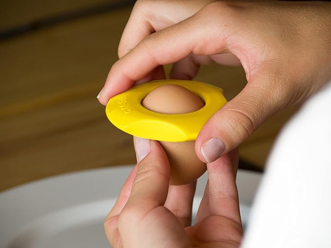 cregg 3-in-1 Egg Topper - Yellow – Egg Cracker, Cup & Serving Ring – Made in Germany – For Soft & Hard Boiled Eggs – Egg Shell Opener – Kitchen Gadget & Gift for Breakfast Lovers