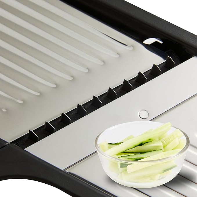 Restaurantware Stainless Steel Adjustable Mandoline Slicer - German Standard Vegetable Slicer with Blade Guard, Includes Cut-Resistant Gloves - Food Slicer for Potato, Onions, Cucumbers, Tomato