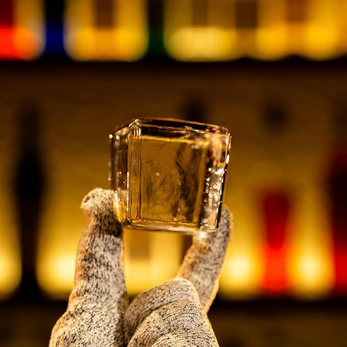GLAZER mini, Clear Ice Cube Mold, Ice Cube Maker for Whiskey