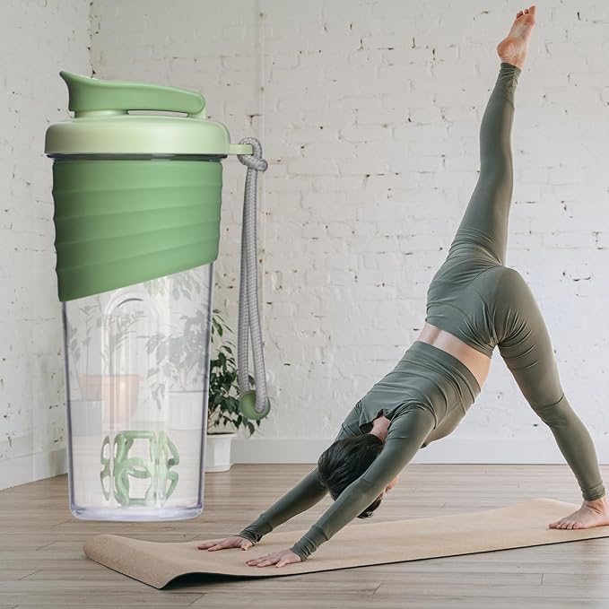 Shaker Bottle for Protein Mixes，24 oz，Protein Shaker Bottles with Whisk Ball, Mixer Bottle, Protein Bottle,Portable Pre Workout Whey Protein Drink Shaker Cup，Forest Green