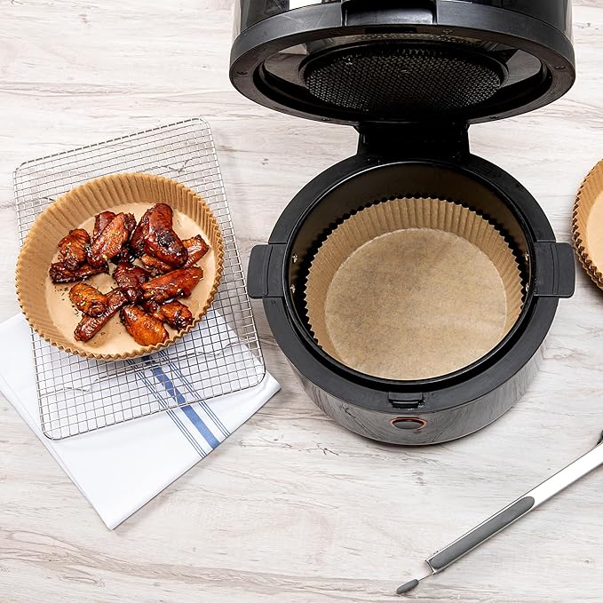 Restaurantware-Pastry Tek 8.1 x 8.1 x 1.8 Inch Air Fryer Liners, 100 Round Air Fryer Baskets - No-Stick Silicone Coating, Unbleached, Food-Grade Paper Liners, For Steamer, Microwave, Oven, Fry Pan