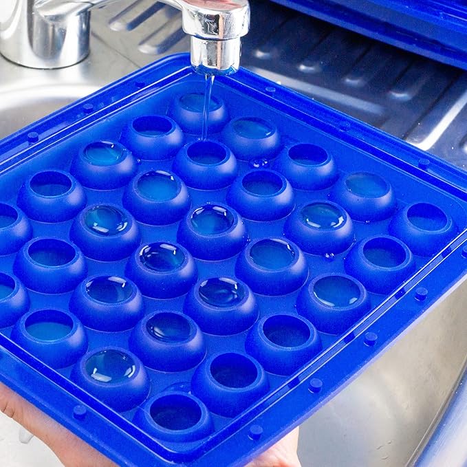 Lurch 240775 Ice Former Arctic Ball 3 cm Blue Ice Cube Tray for 30 Ice Cubes with Transparent Lid Blue